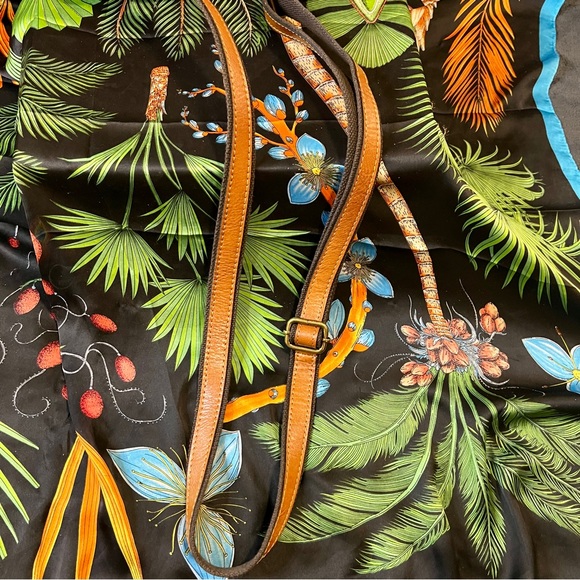 Patricia Nash Francesca Leather Embossed Crossbody Festival Boho Travel Bag Tan - Picture 12 of 14